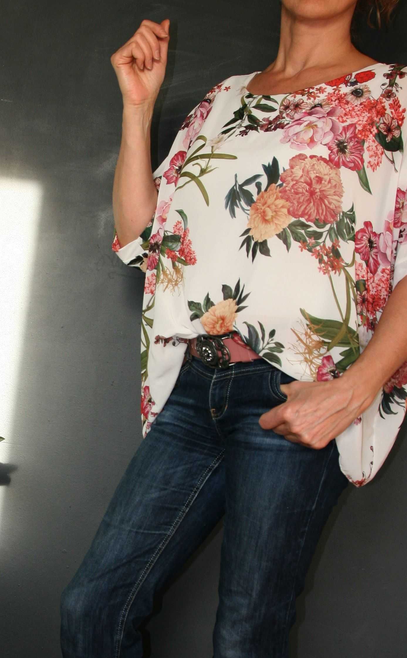 Włoska bluzka New Collection, kwiaty, rozmiar M/L