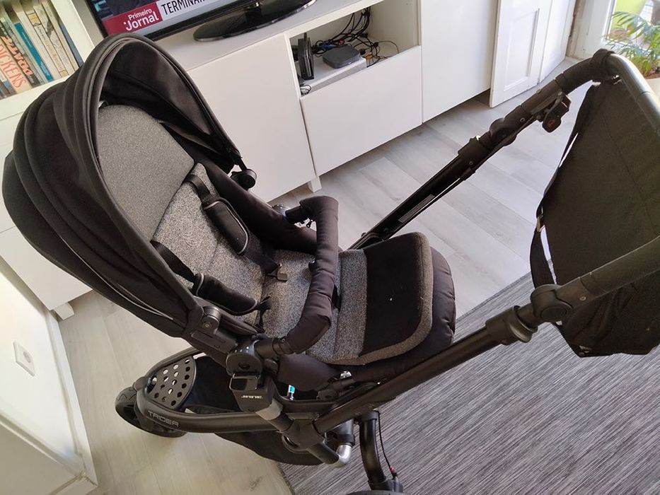 Carrinho de bebé + Ovo + Mala marca Jané Trider