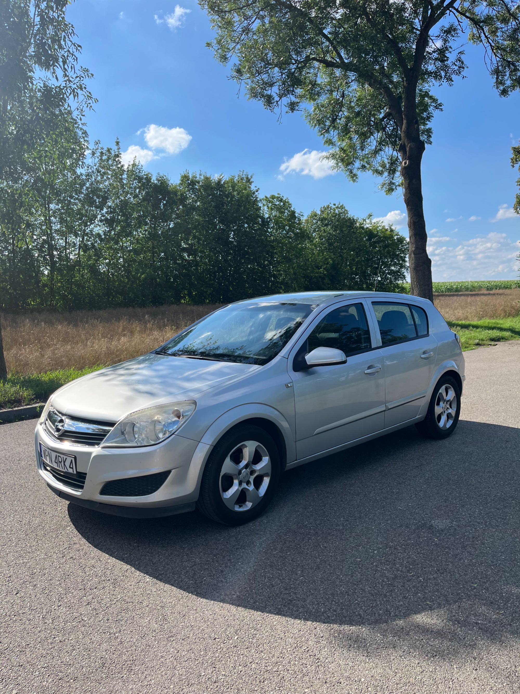 Samochód OPEL ASTRA H 1.3 CTDI