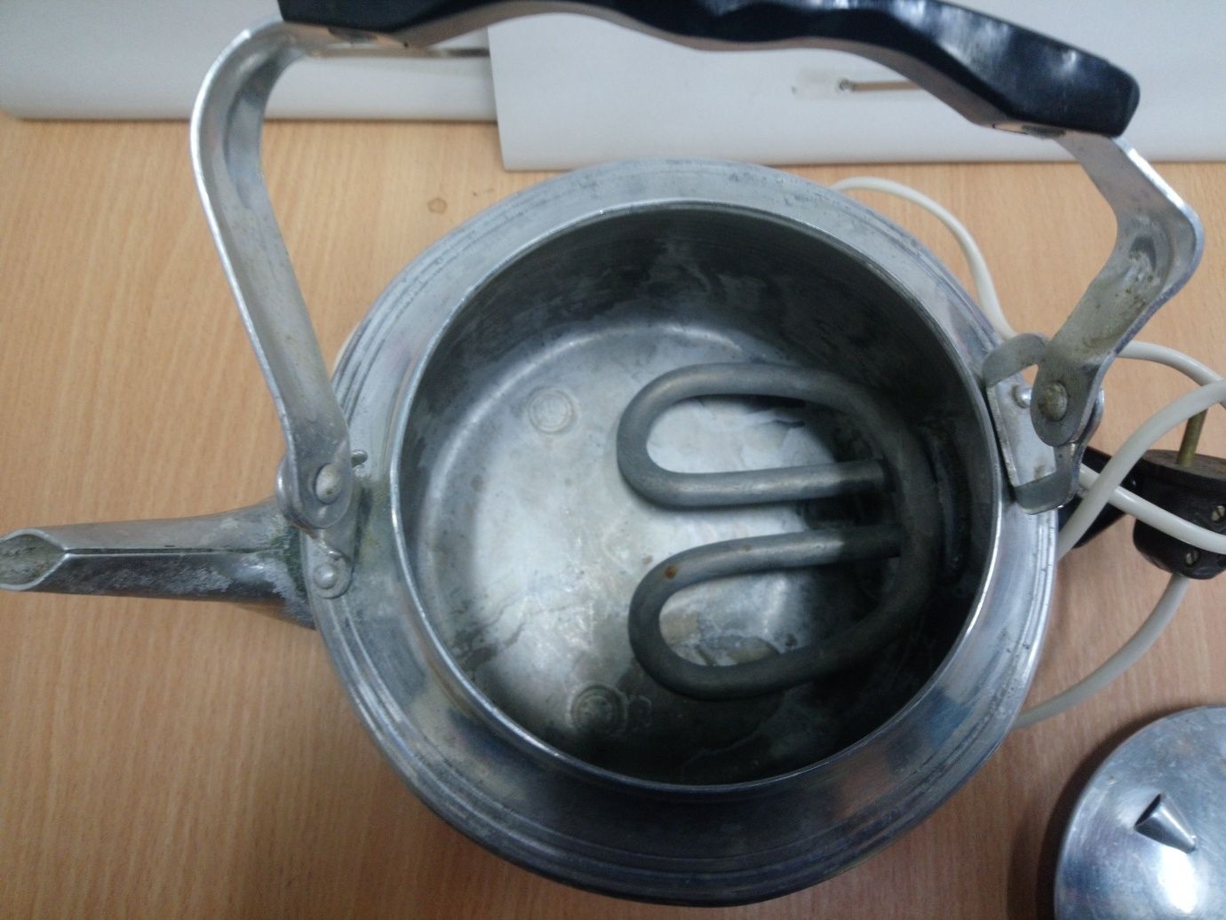 Електричний чайник.