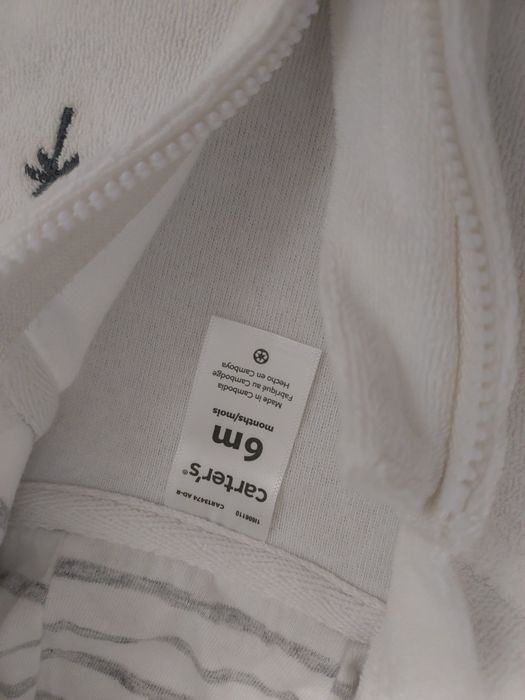Новый комбез Carter's , 62р