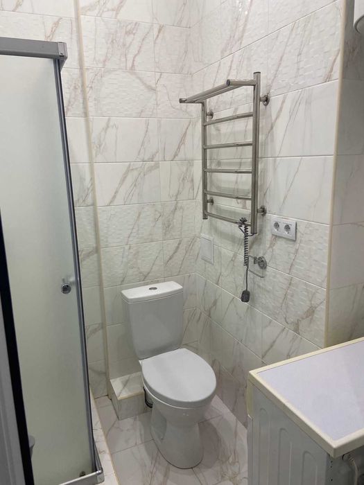 Сахарова/Бочарова, квартира в новом доме на 2 эт, балкон, охрана