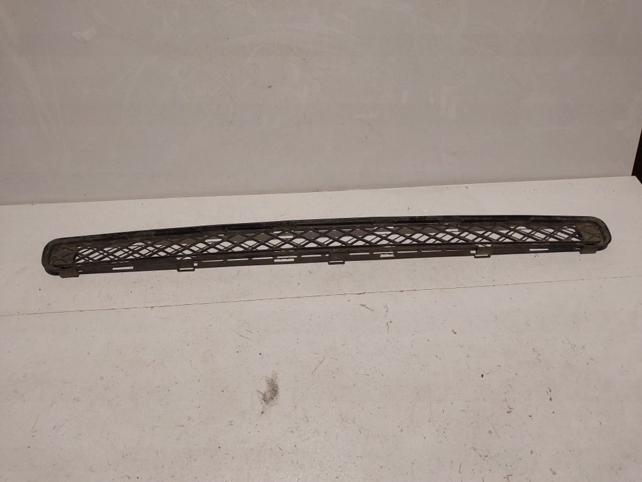 Toyota Rav 4 III 3 Lift kratka zderzaka przedniego przód