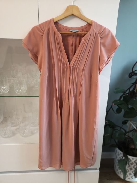 Sukienka damska xl 42 H&M hm pudrowy róż prosta elegancka z dekoltem w