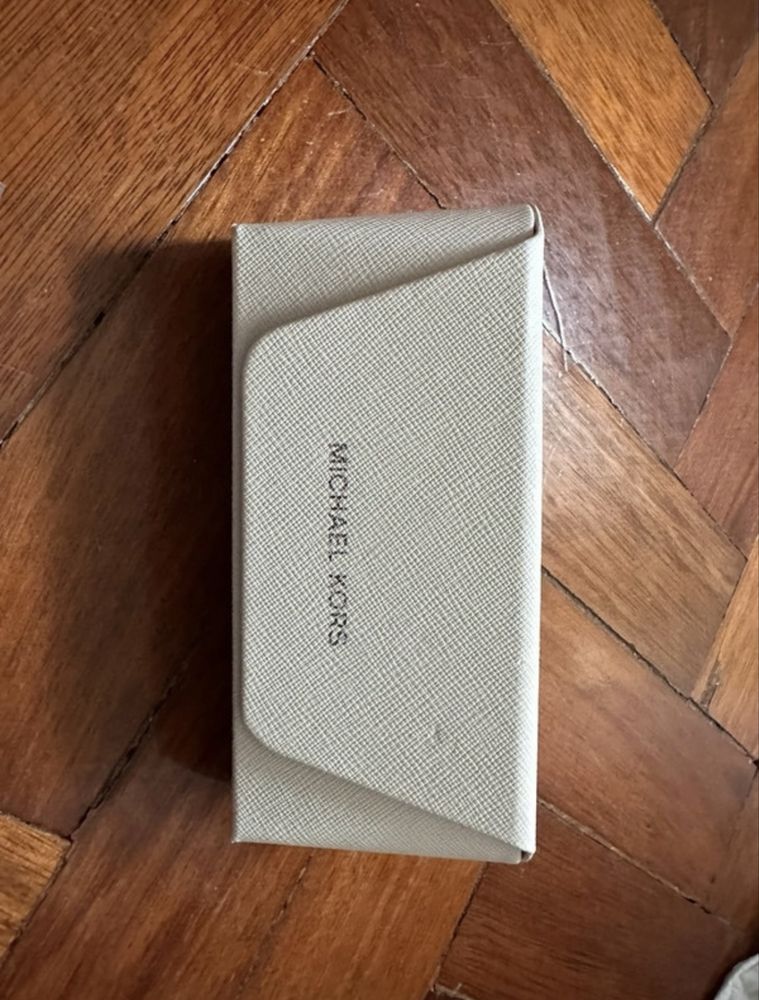 Óculos Michael Kors