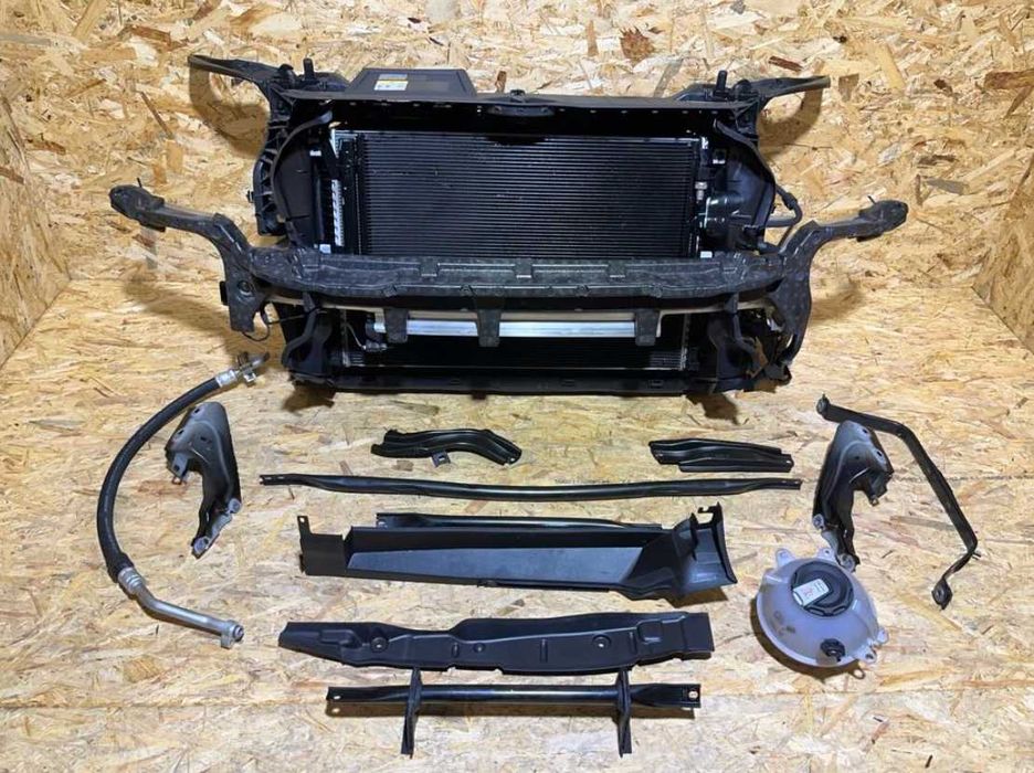 Комплектная панель Audi Q5 80a 8r радиатор основной разборка