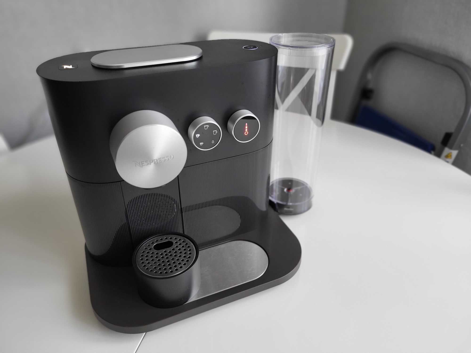 Nespresso Expert - Ekspres automatyczny do kawy