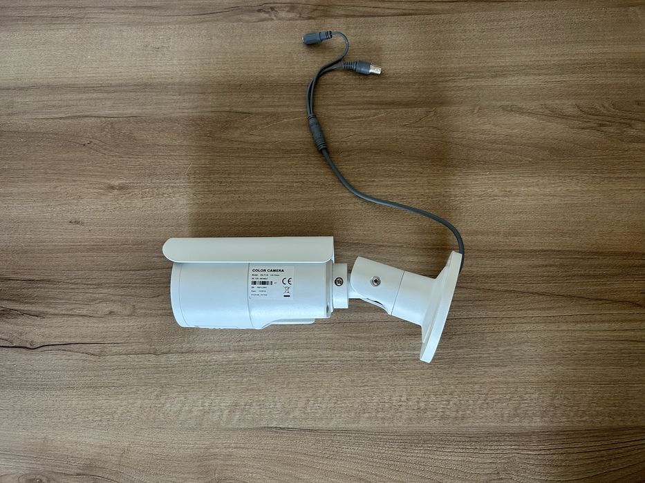 Câmara de Vigilância HiWatch DS-T116 (2.8-12mm)