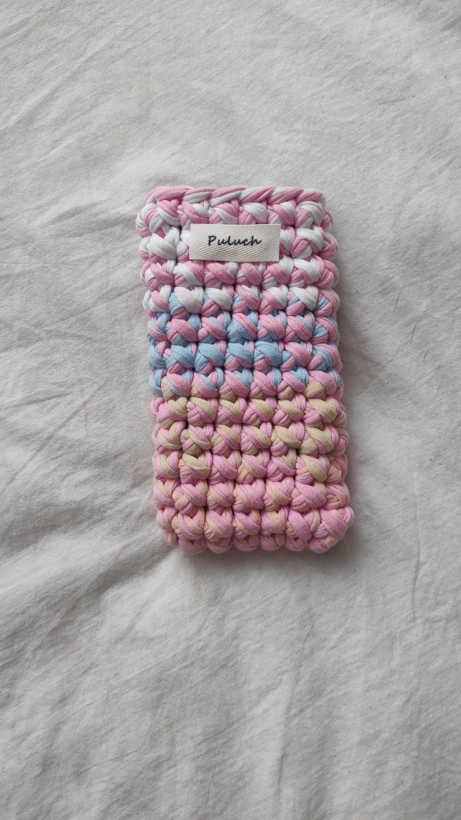 Kolorowy pokrowiec na telefon