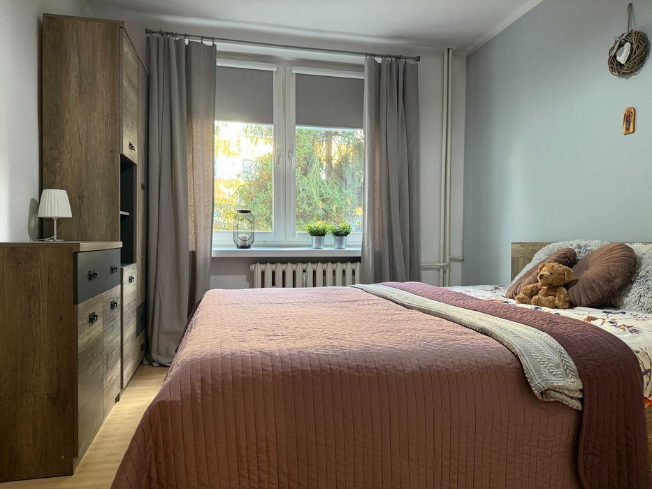 Duże dwupokojowe mieszkanie w dzielnicy Zdrój