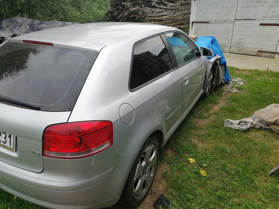 Audi a3 8p 1.6 mpi 1.9 tdi 2.0 tdi BLS
FVH
BGU
GNB
AZV kolor LY7W