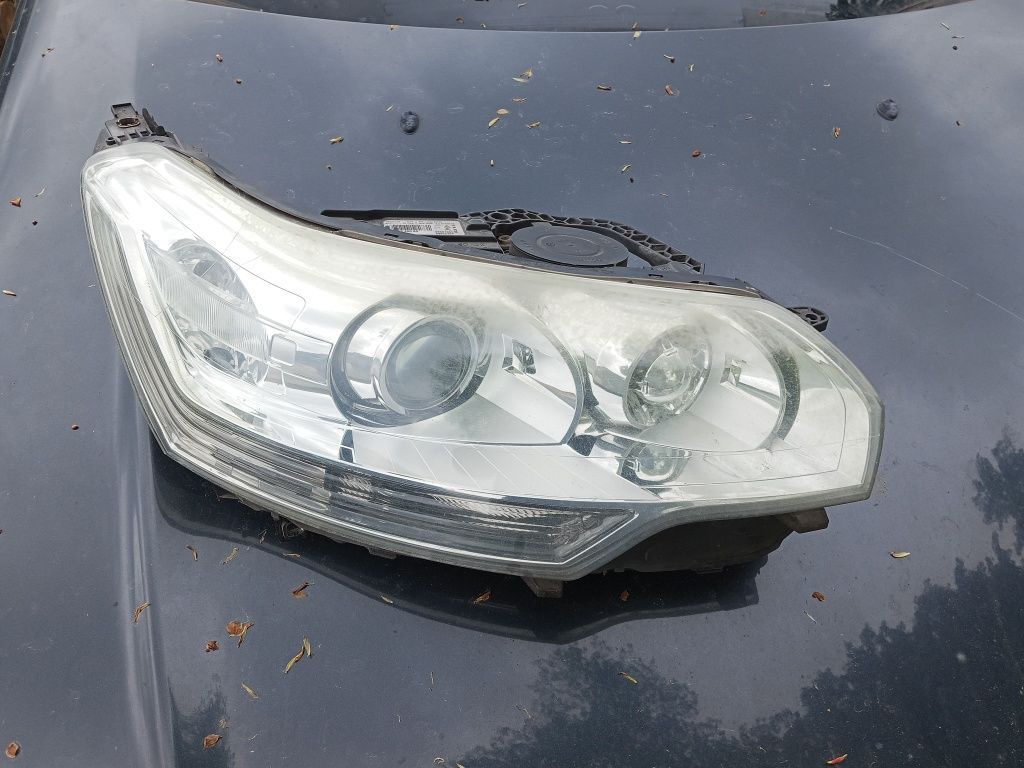 Reflektor Xenon lampa prawy przód citroen C5 x7 III Europa