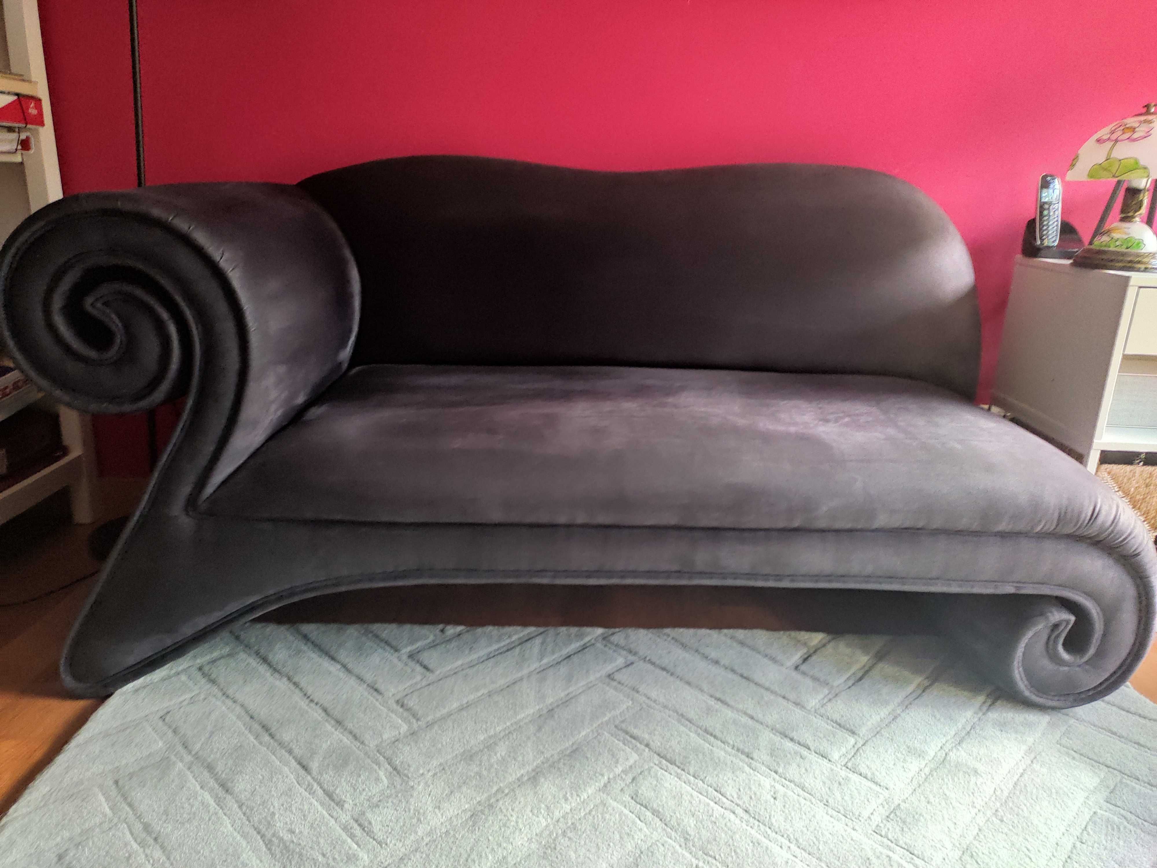 Sofá tipo chaise longue