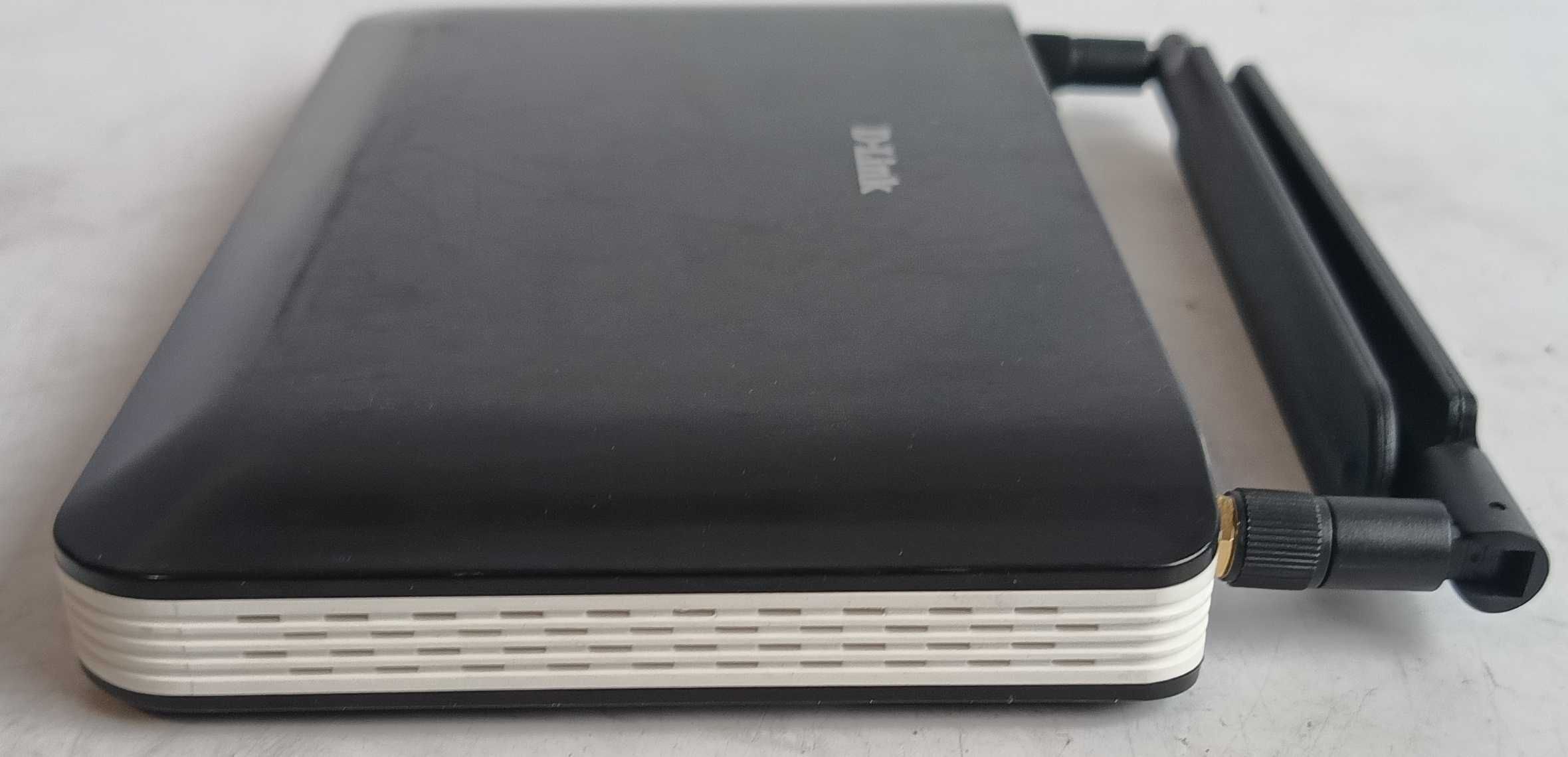 Router Wifi D-link DWR-921 z modemem 3G/4G LTE bez zasilacza