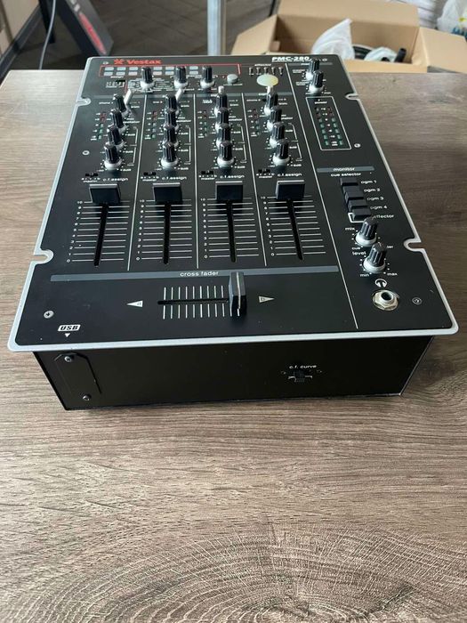 Пульт Vestax PMC-280