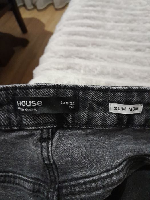 Джинси жіночі , 2 пари розмір може бути на XS та S