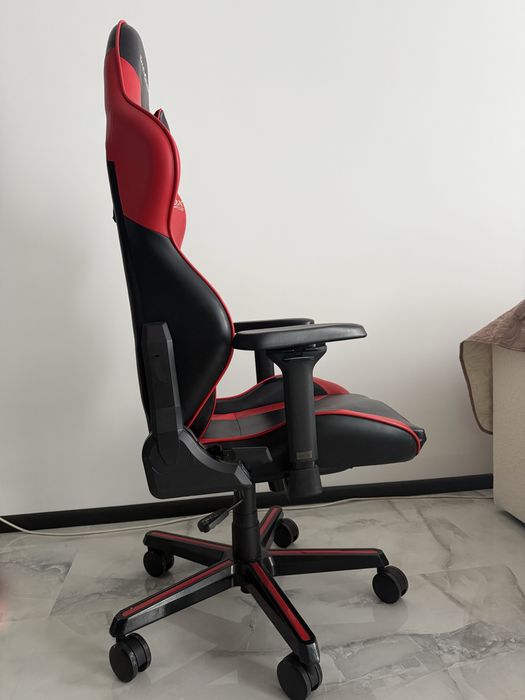 Крісло DXRACER робоче