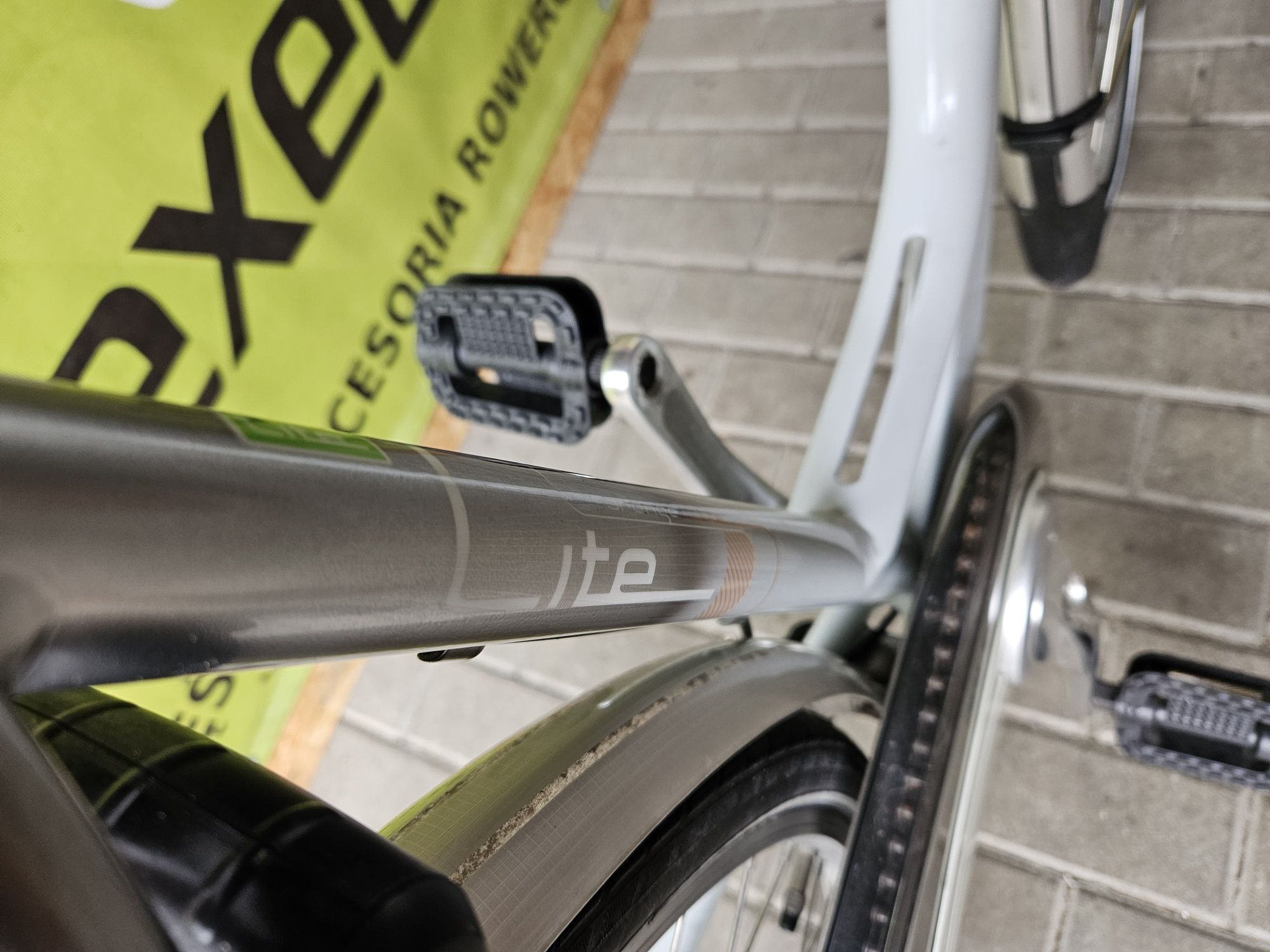 GAZELLE ORANGE używany rower damski holenderski NEXUS 7 koła 28