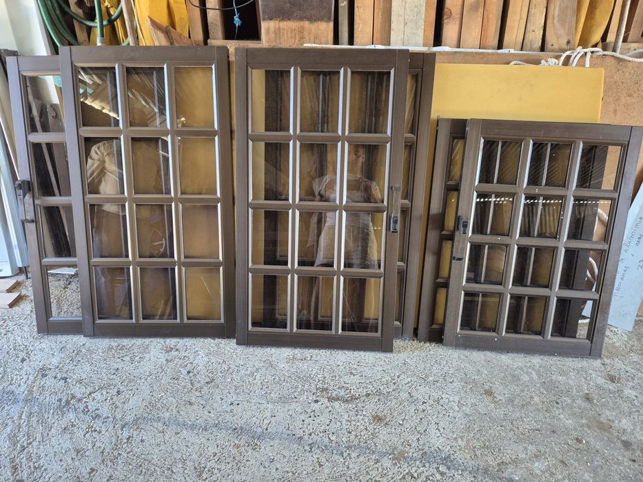 3 Janelas de alumínio + persianas