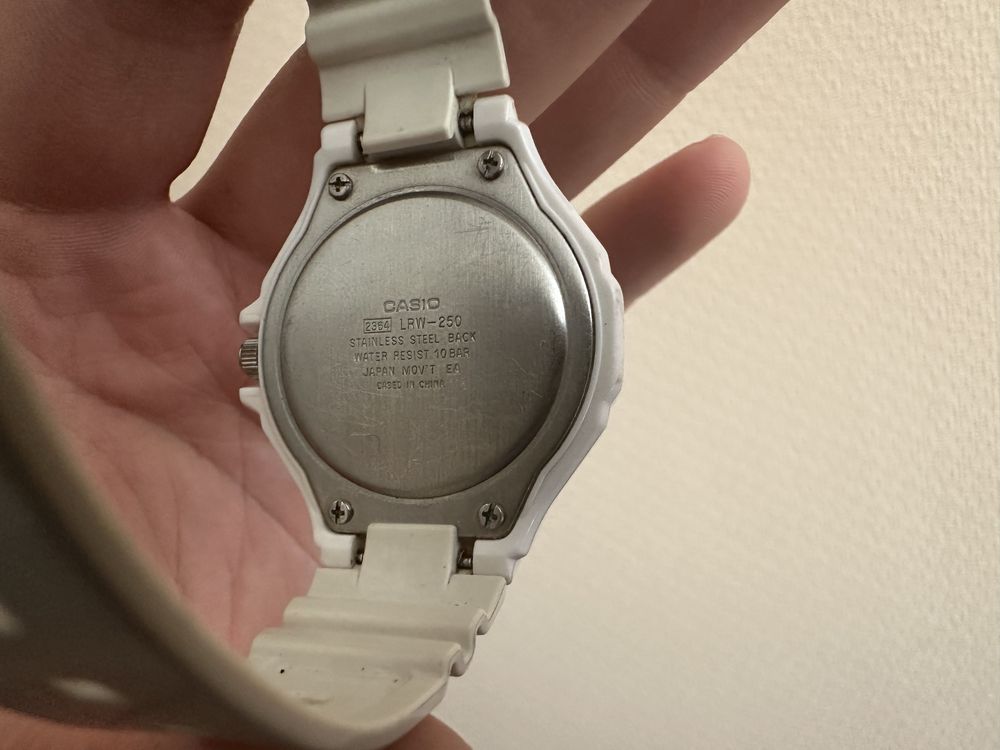 Наручний годинник для дівчини Casio Lrw-250 подарунок
