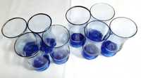 Niebieskie szklanki ze złoconym rantem - 8 sztuk PRL