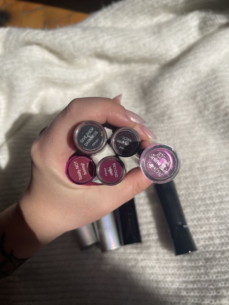 Zestaw pomadek do ust Mac, kiko Milano, makeup revolution