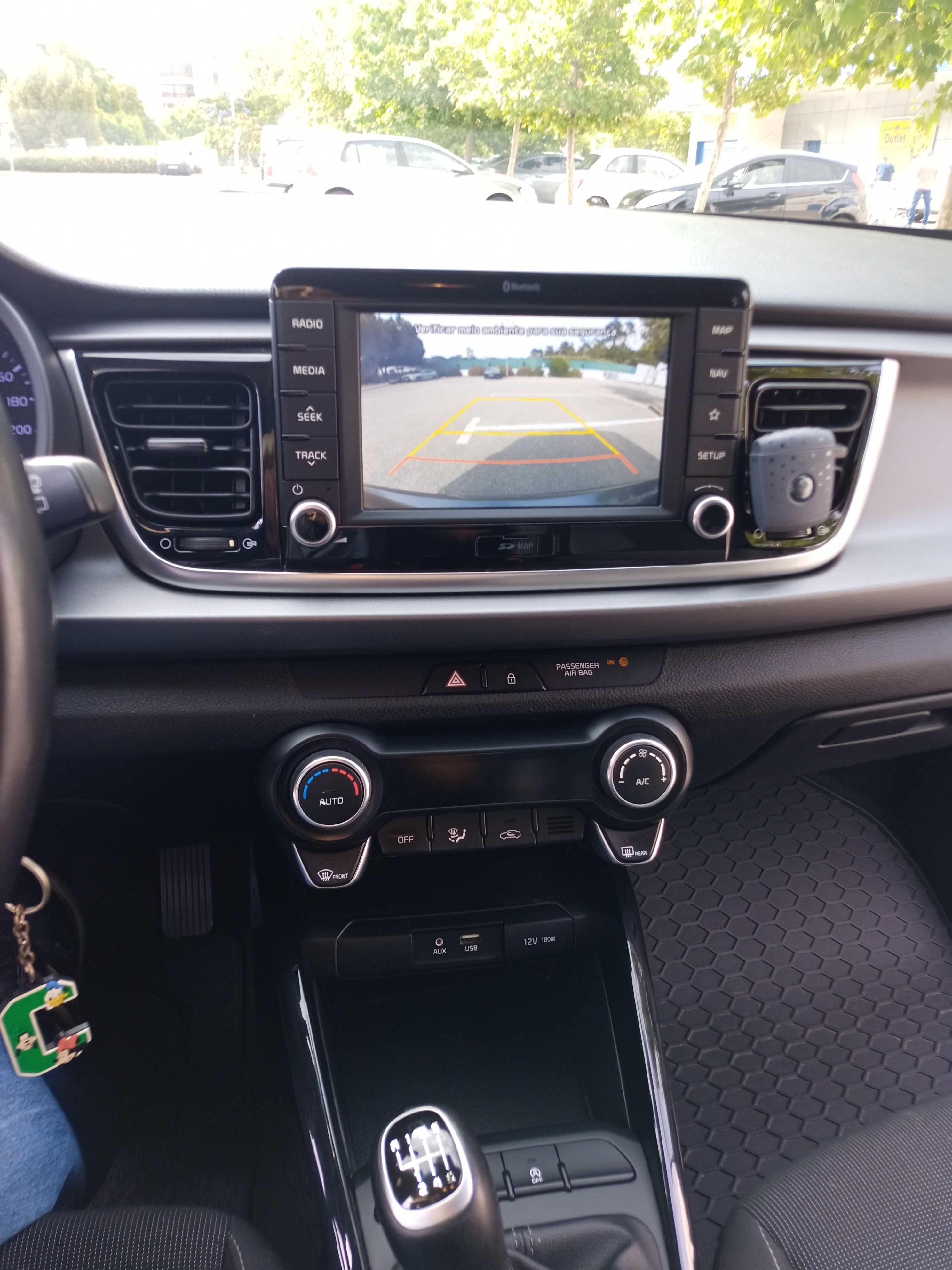 Kia Rio 1.4 90cv - 2018 - Cinza Escuro - Económico e Fiável