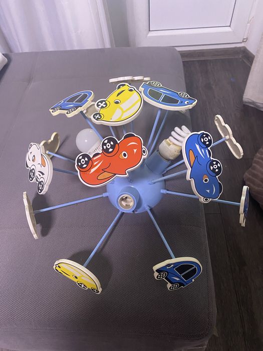 Люстра в дитячу кімнату