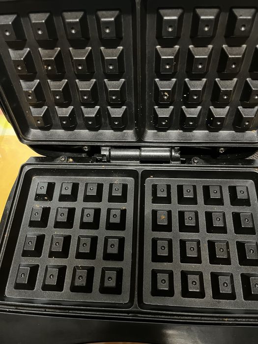 Вафельнтця для бельгійських вафель