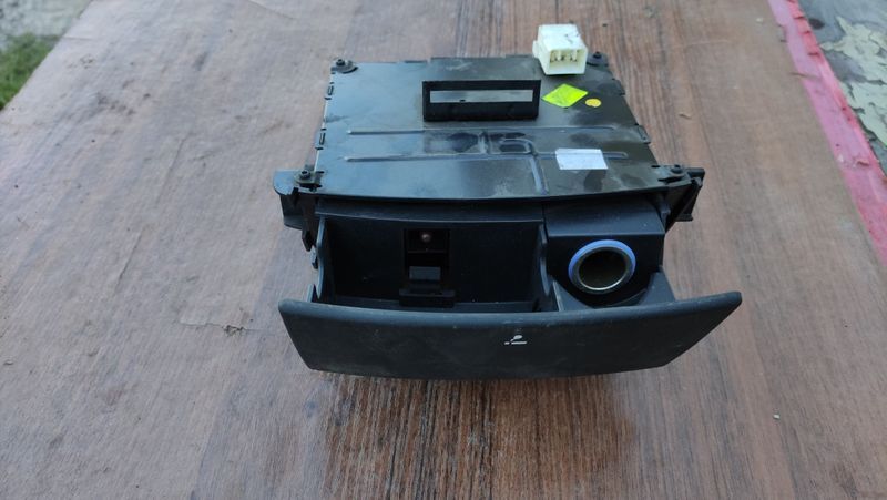 Пепельница центральной консоли  Киа Сид,Kia Ceed ED