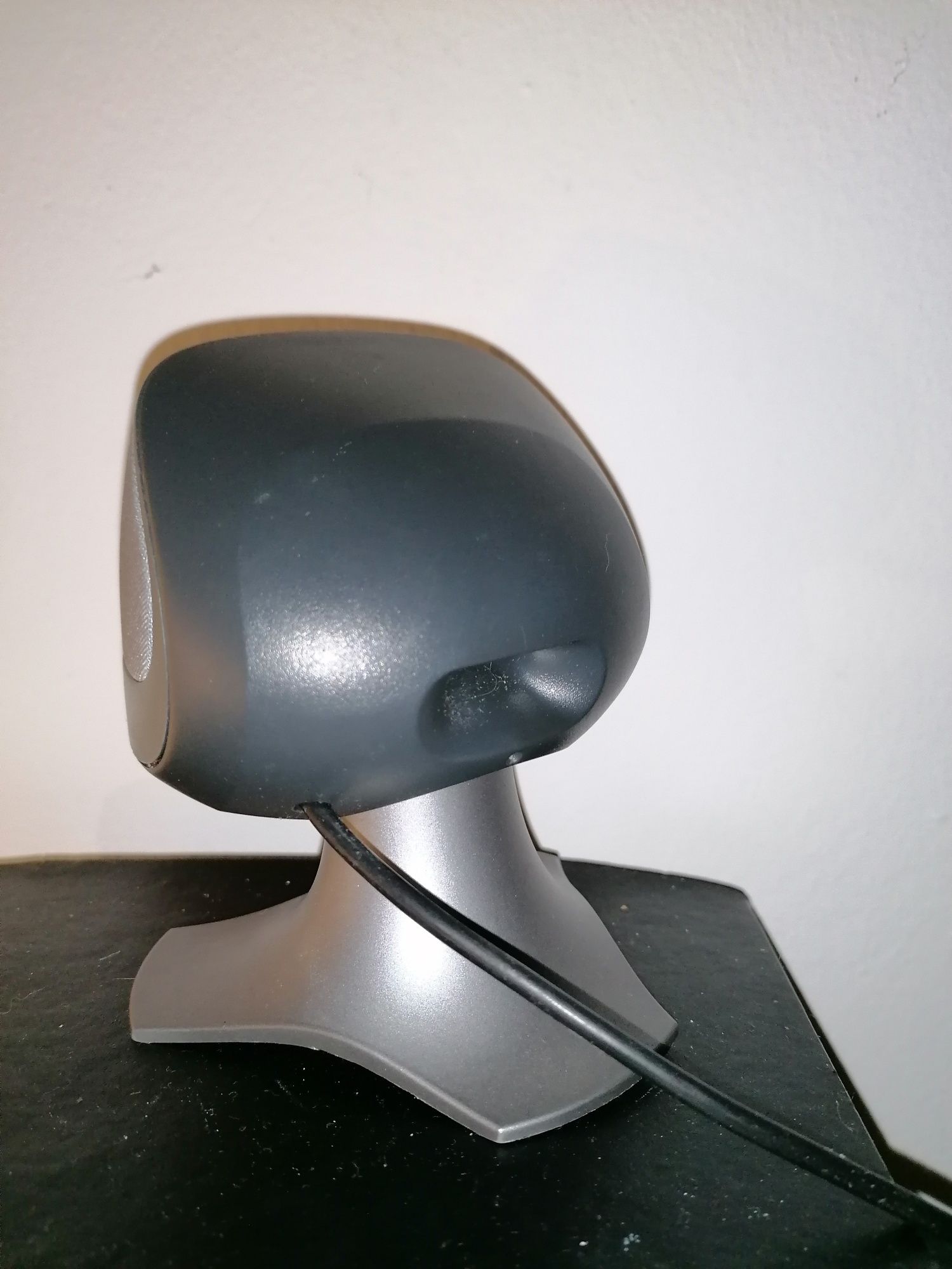 Colunas som Logitech X220