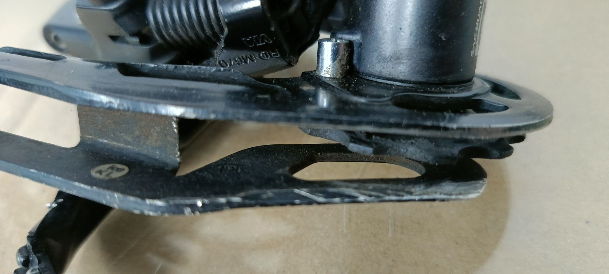Tylna przerzutka Shimano SLX RD-M670 . 10s.