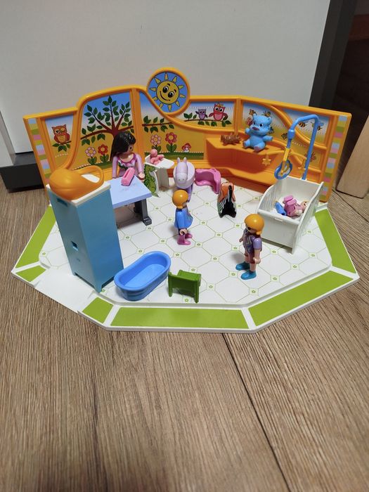 Play mobil galeria handlowa +przedszkole+szpital