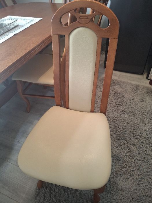 Stół rozkładany 12 krzeseł