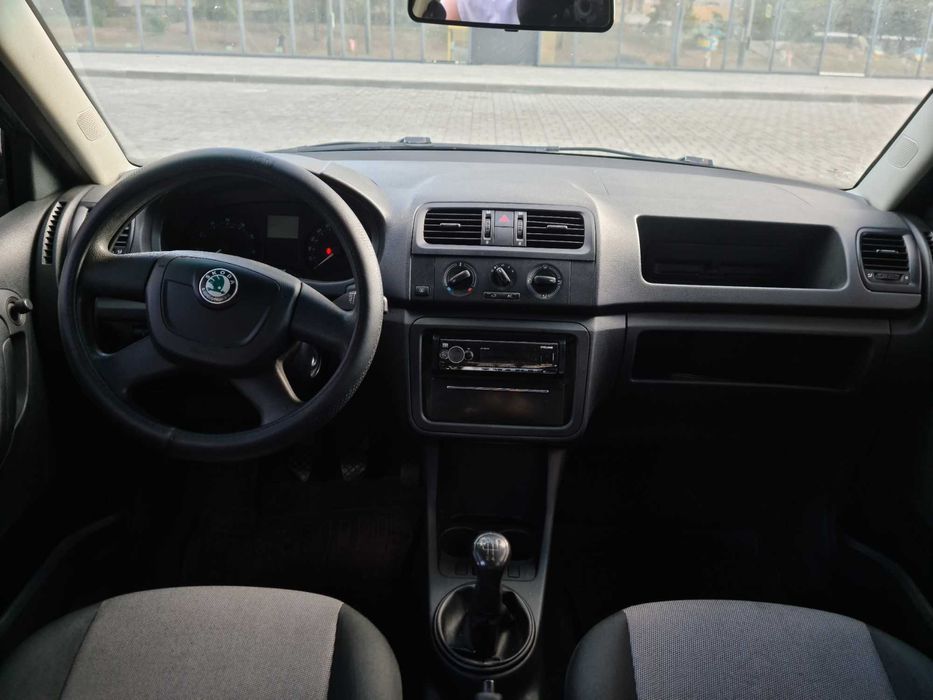 Оренда Авто Шкода Фабія 1.4 Дніпро