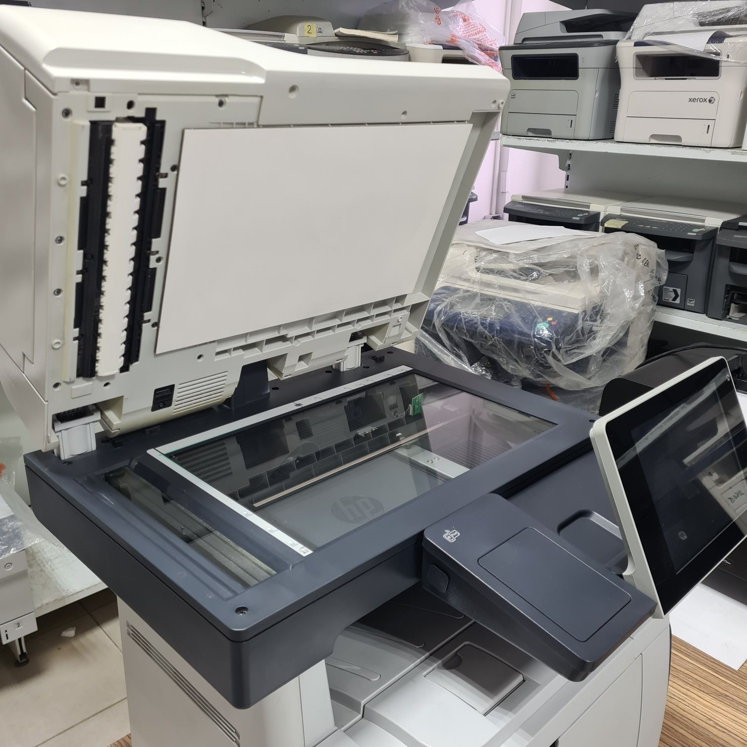 HP LaserJet Enterprise 500 M525. Гарантия.2 картриджа