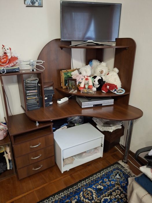 Продам меблі в спальню