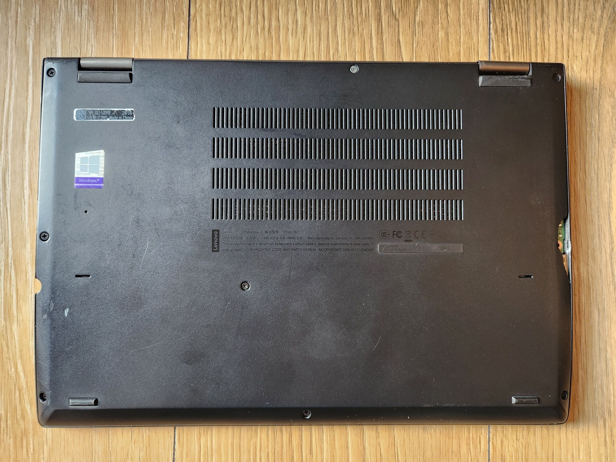 Uszkodzony Laptop 2w1 ThinkPad X380 Yoga Lenovo
