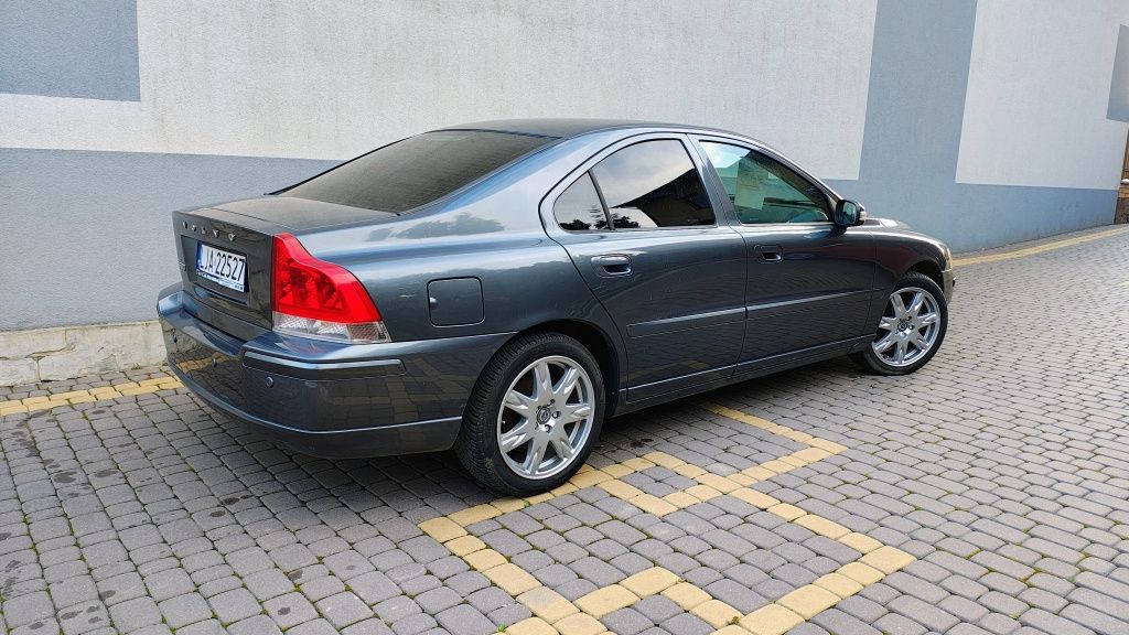 Volvo S60 2,4D ,, skóry,, super stan,, niski przebieg