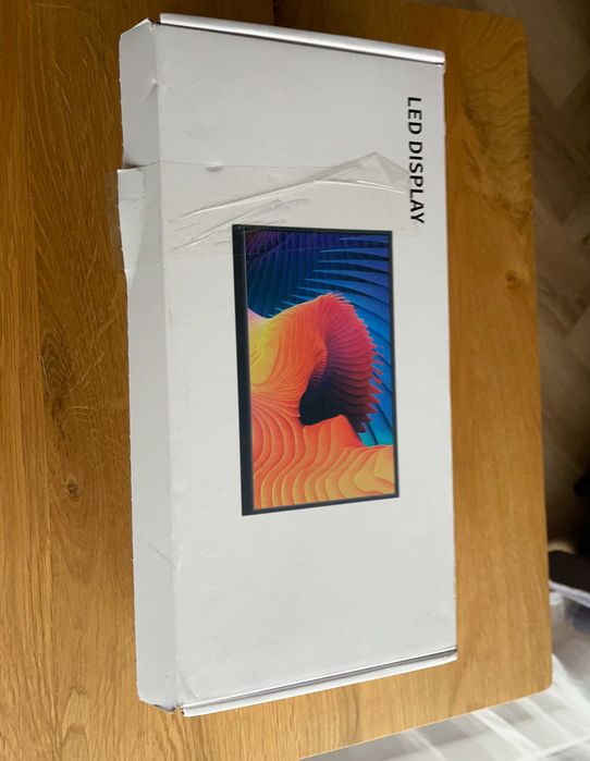 Przenośny ekran dotykowy 12,3