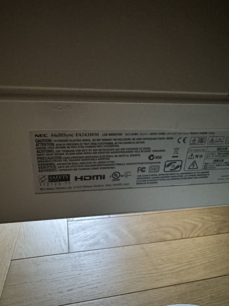 Monitor LCD 24” NEC EA243WM
