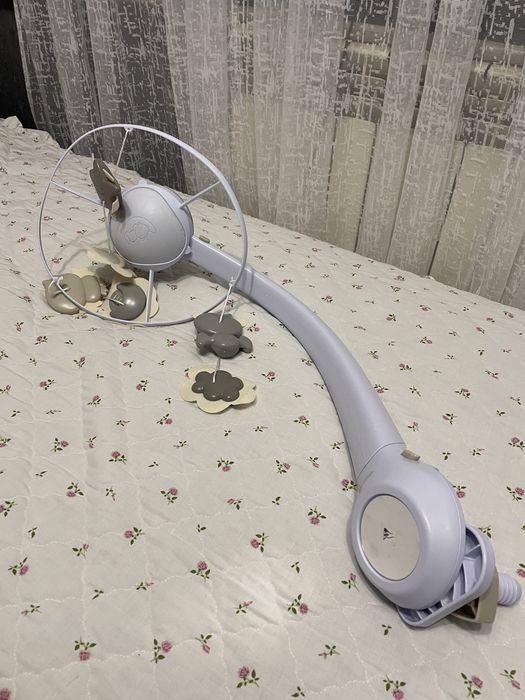 музыкальный мобиль-проектор Infantino 3 в 1