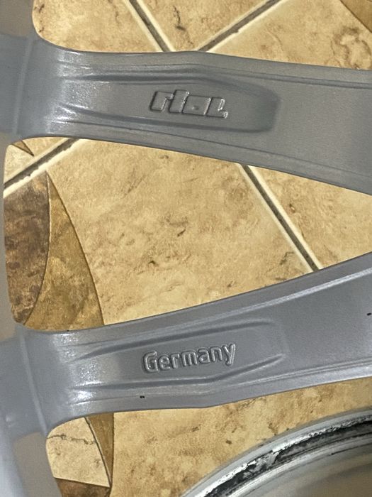 Диски R17 , 5/112 , ET52 , 7.5J*17H2 , KBA53647