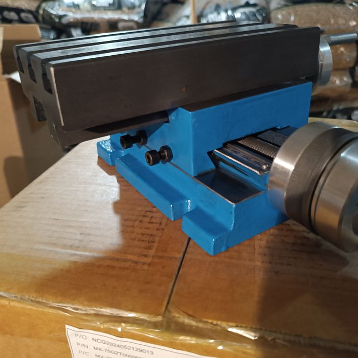 Stół krzyżowy ręczny żeliwny z rowkami teowymi do wiertarki frezarki