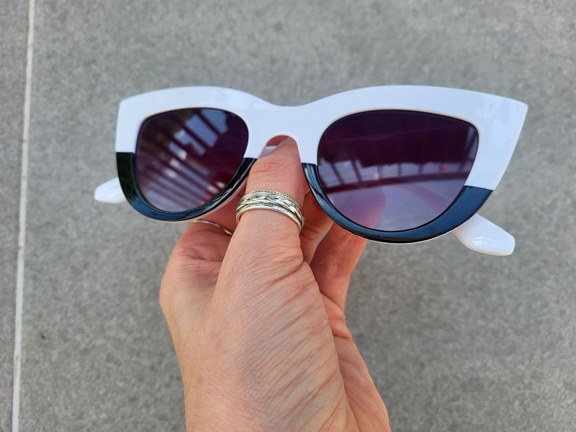 Stylowe damskie okulary przeciwsłoneczne