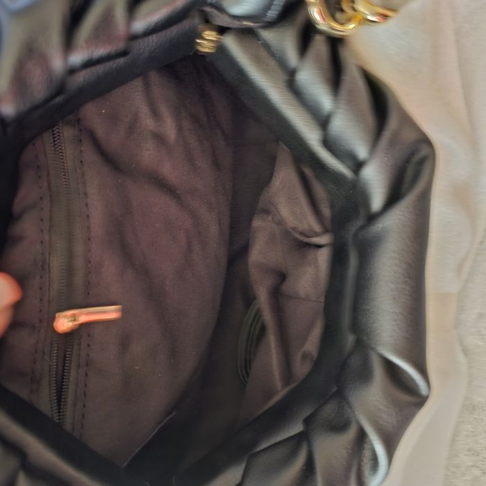 Śliczna czarna torebka