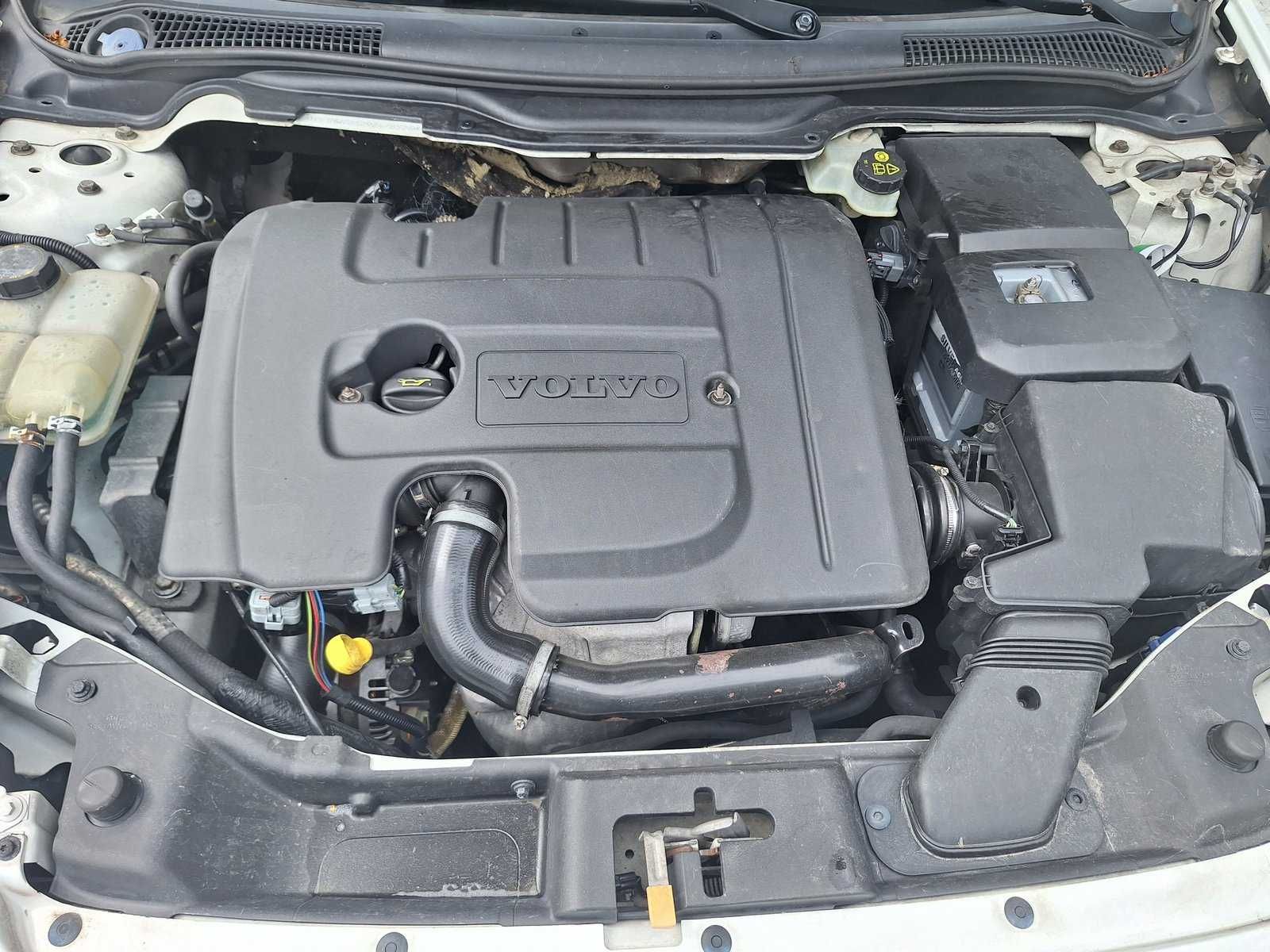 Volvo v50 1.6d kolor biały
