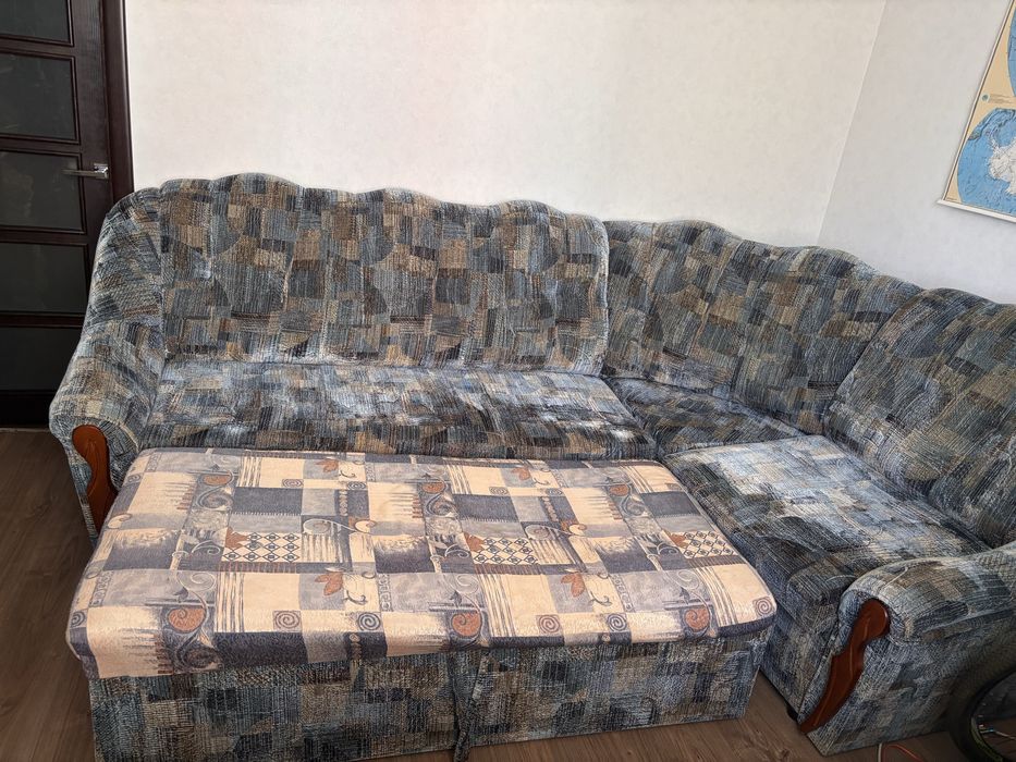 Продам диван раскладной бу