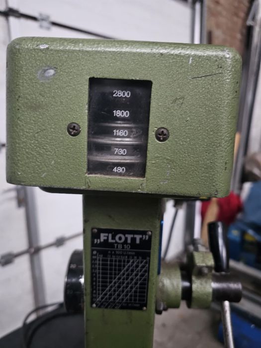 Wiertarka stołowa Flott TB10 uchwyt samozaciskowy Rohm