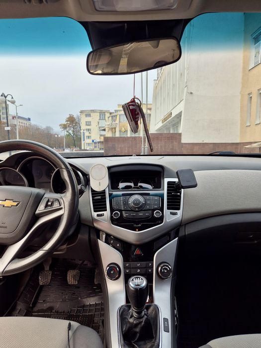 Chevrolet cruze 1,6 124 к.с. 2010